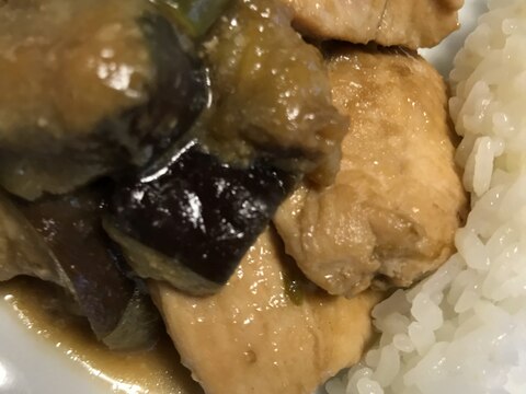 鶏胸肉とピーマンとナスの味噌マヨ焼き